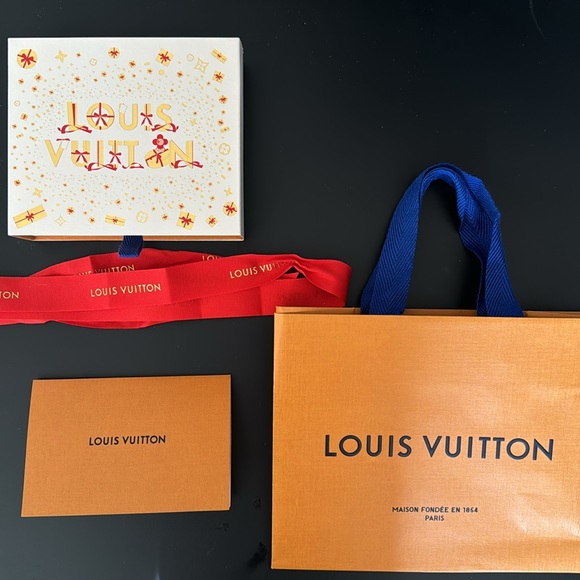 Louis Vuitton gift packages - Picture 1 of 10